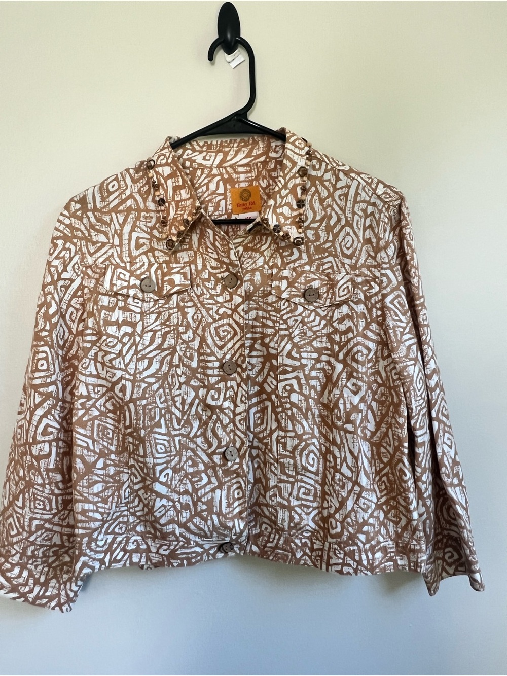 Ruby Rd. Beige & White Geometric Button-Front Shirt Jacket - Picture 2 of 10